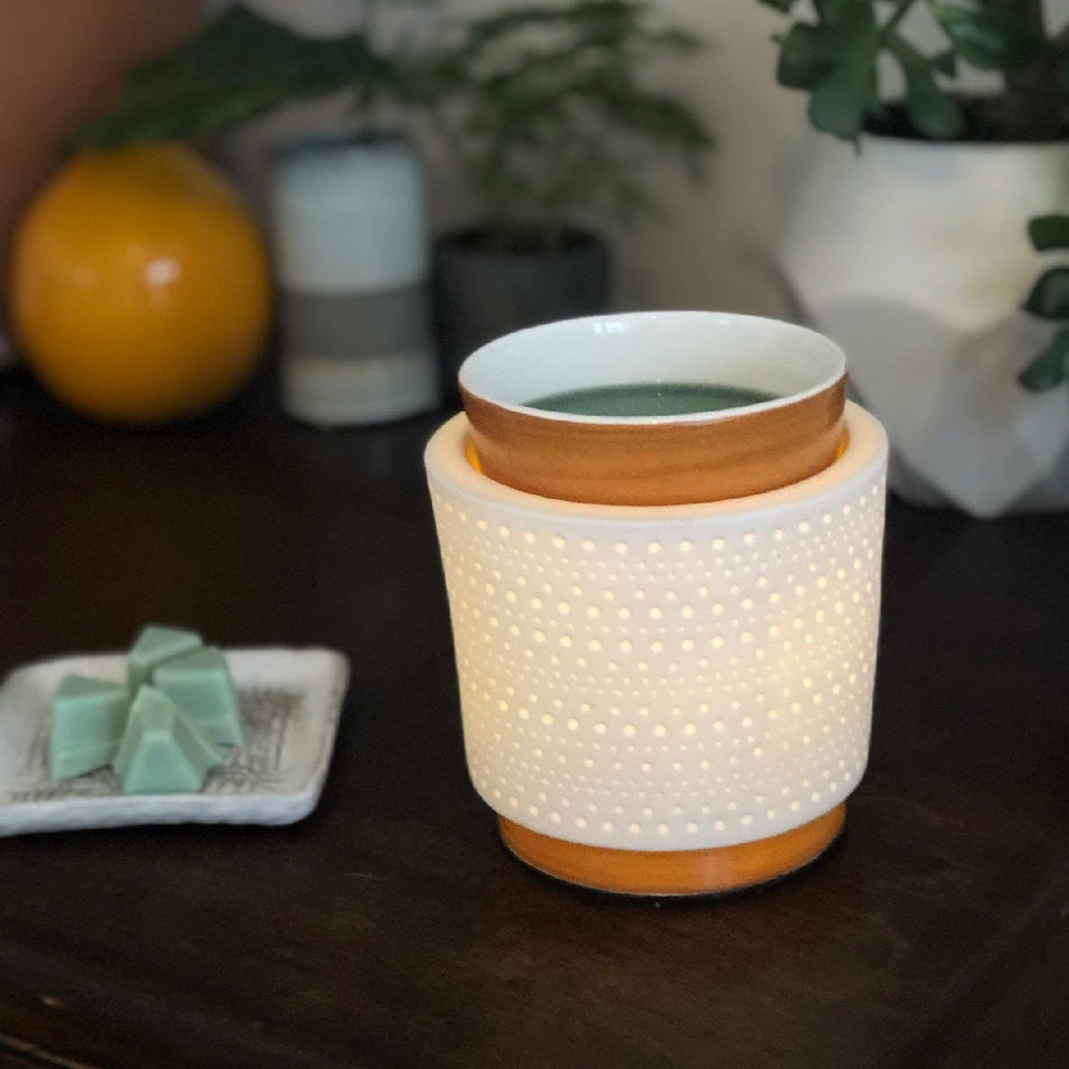 Dotted Lines ScentGlow® Electric Wax Melt Warmer - PartyLite US
