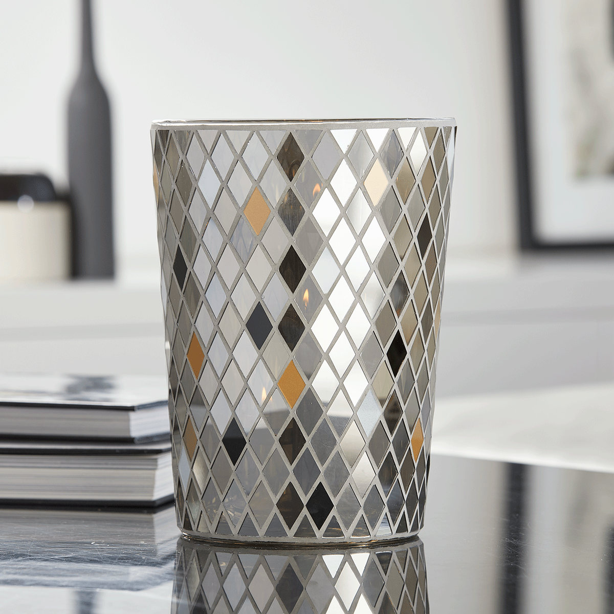 Mosaic Harlequin Hurricane - PartyLite US