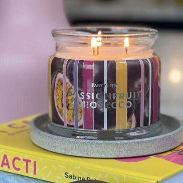 Passionfruit Prosecco 3-Wick Jar Candle - PartyLite US
