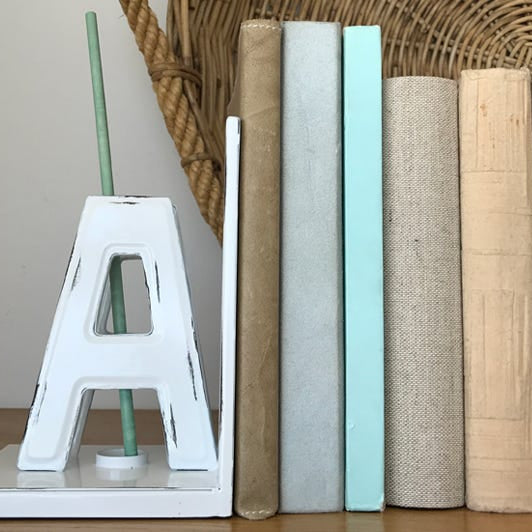 SmartScents by PartyLite‚™ Holder - A to Z Bookends - PartyLite US