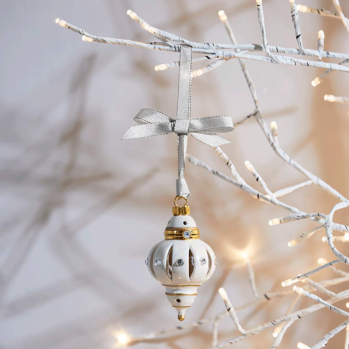 SmartScents by PartyLite™ Holder – Opulent Hanging Ornament - PartyLite US