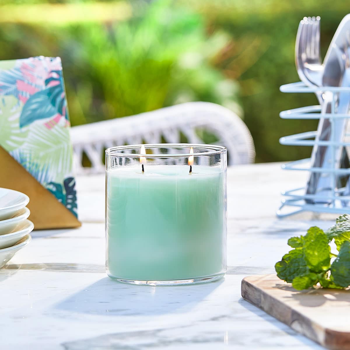 GloLite Citronella Mint Scented Jar Candle | PartyLite US